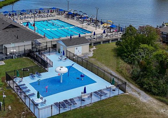 5th image of 82 Sandyhook Rd