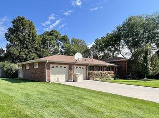 817 N Elm St, Gordon, NE 69343