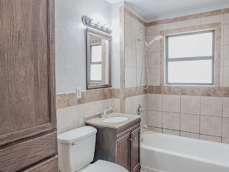 608 N Janeway Ave — Photo 18