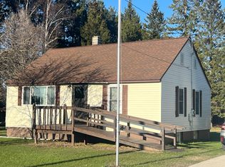 815 E Limits St, Newberry, MI 49868