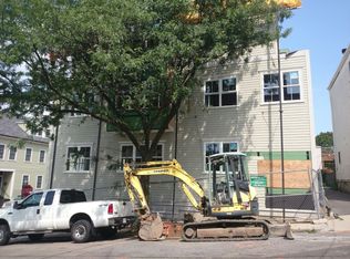 2 G St, South Boston, MA 02127