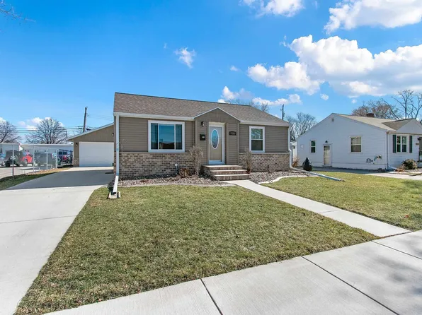 715 Marquette Ave, Green Bay, WI 54304