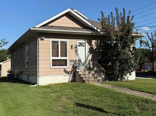 612 S Jesse St, Christopher, IL 62822