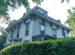 102 1st St #4, Ithaca, NY 14850