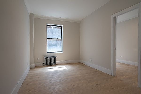 1st image of 925 W End Ave APT 4G