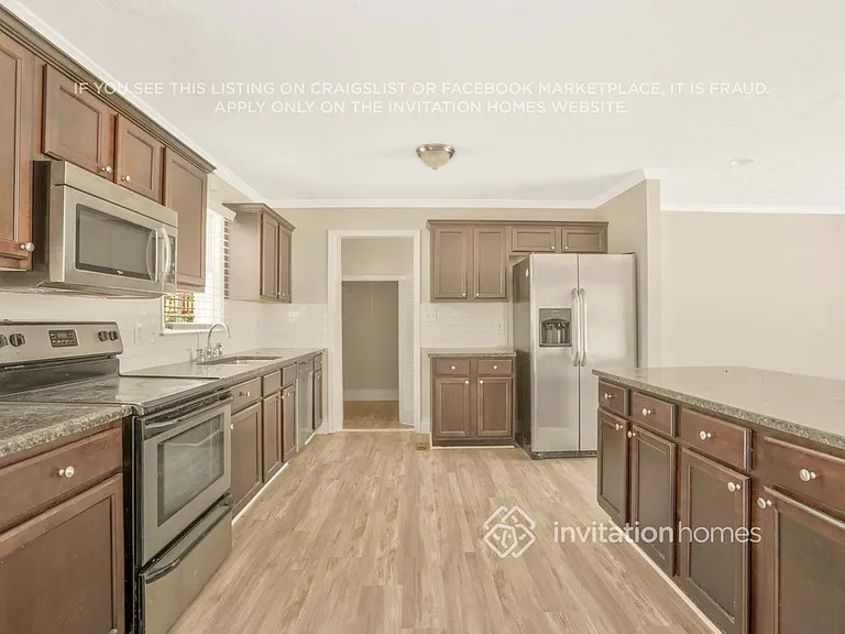 3245 Tulip Dr — Photo 6