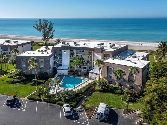 2nd image of 5231 Gulf Of Mexico Dr APT 104