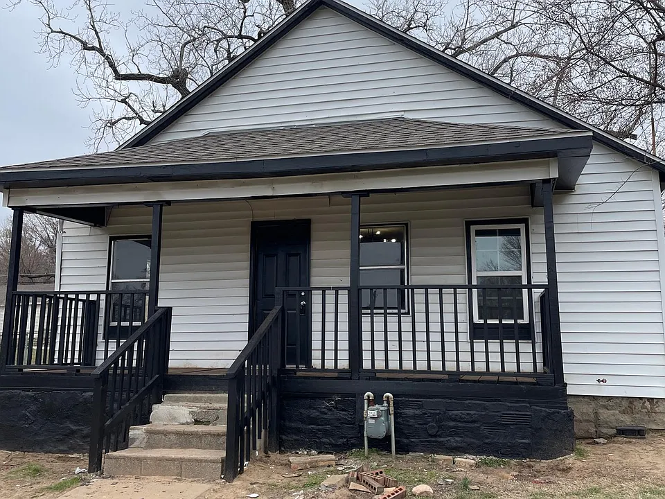 415 N Cleveland Ave W