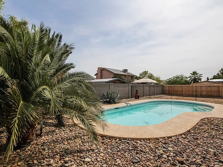 8003 W Larkspur Dr — Photo 14