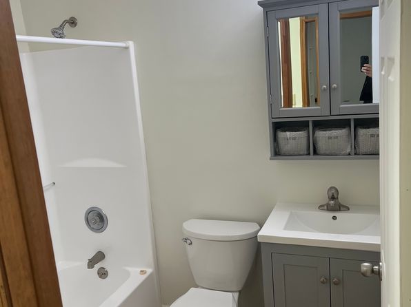 25 Oswego St APT 3, Baldwinsville, NY 13027