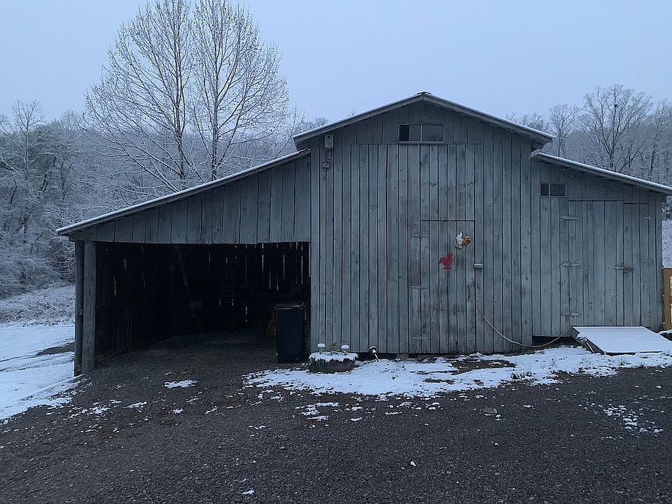 2nd image of 396 Foust Hollow Rd