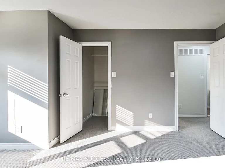 26 Tomahawk Dr — Photo 16