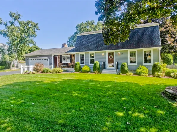 26 Morningside Cres, Feeding Hills, MA 01030