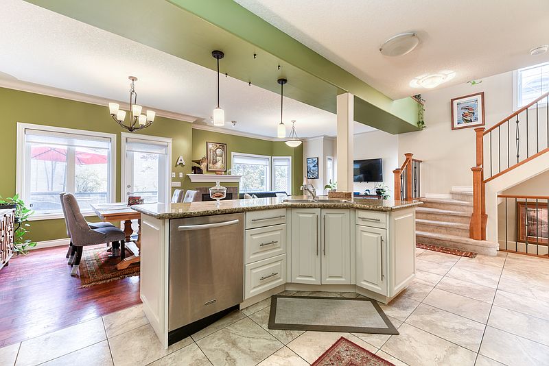Calgary Townhouse for rent - 3 Bedrooms — photo 22