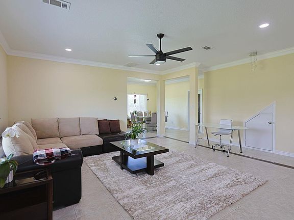 4th image of 14512 Fm 812 Rd