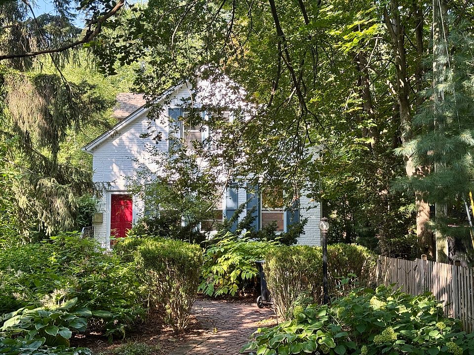 1st image of 1240 Wesley Ave