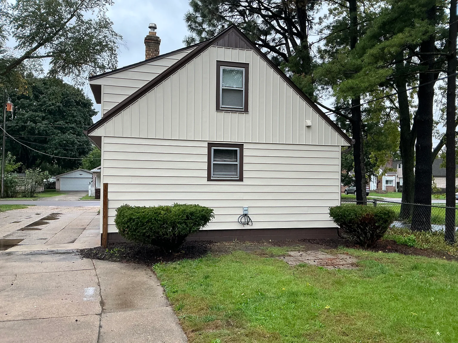 3 bed, 660 sqft, $1,495 — Photo 3
