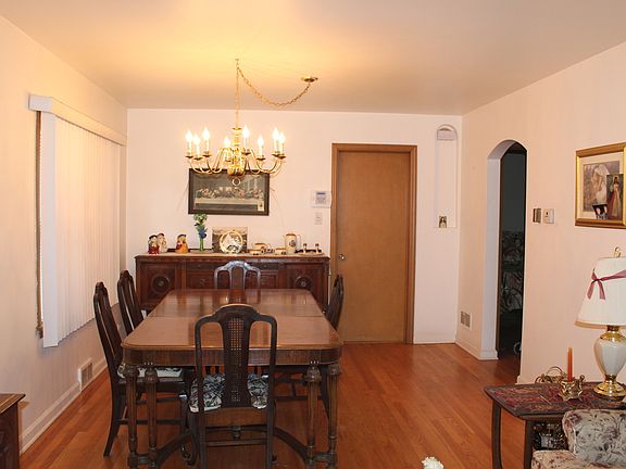 4th image of 2235 N 75th Ct