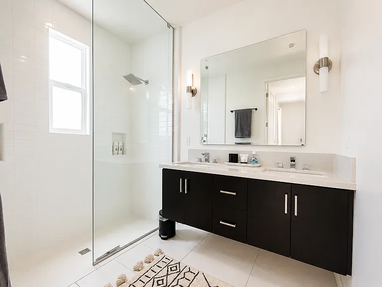 2693 1/2 Paragon Loop — Photo 17