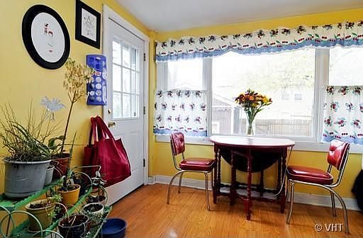 4th image of 4516 N Lawndale Ave