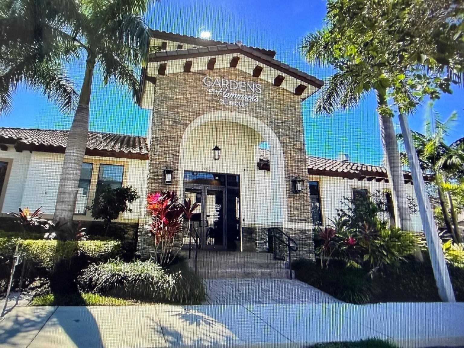 3 bed, 1635 sqft, $3,200 — Photo 4
