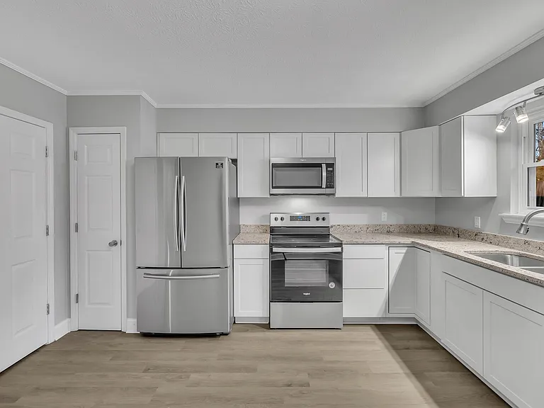 3350 Oak Trees Ct — Photo 12