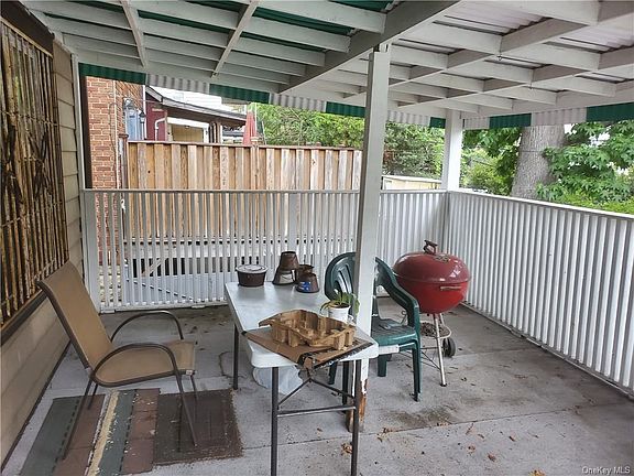 2nd image of 516 Beach Ave