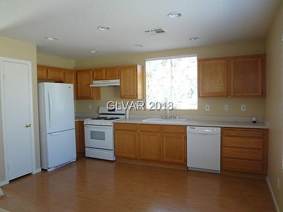 2nd image of 8828 Colorful Pines Ave