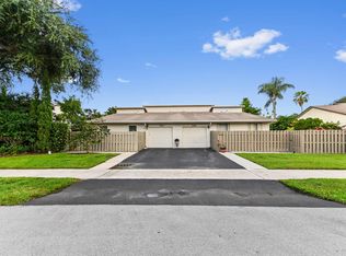 343 SW 27th Ter, Delray Beach, FL 33445