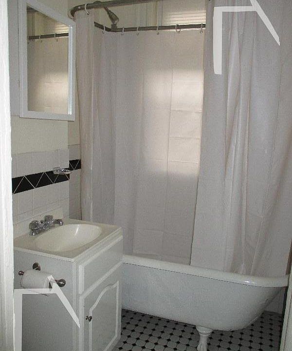 2nd image of 111 Park Dr #33CC