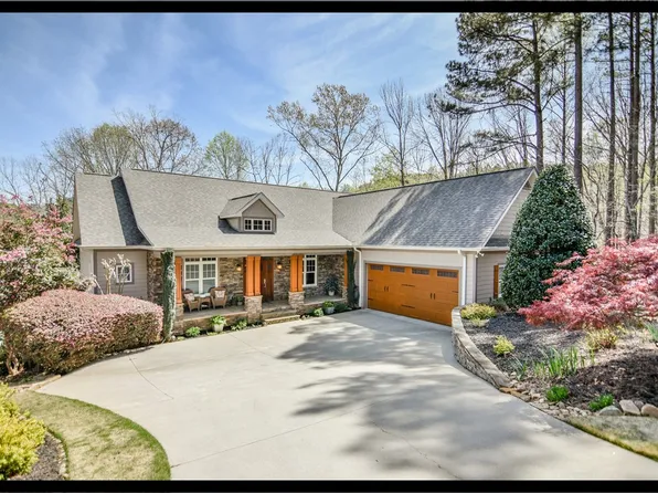 504 Wendover Ct, Seneca, SC 29672