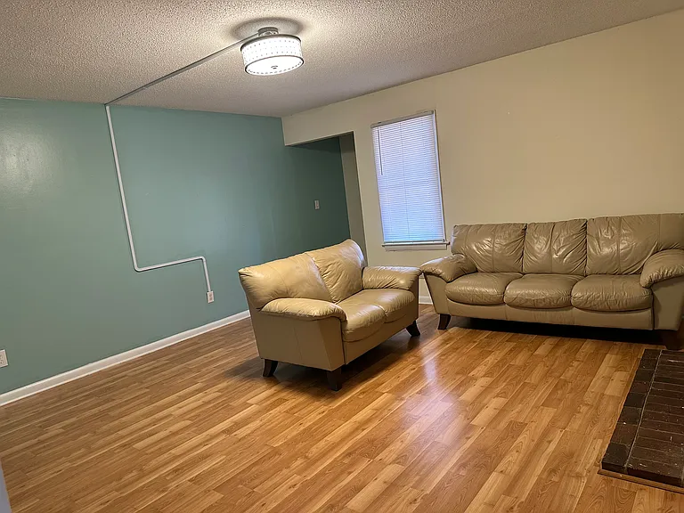 1005 Carlton Ave #C — Photo 7