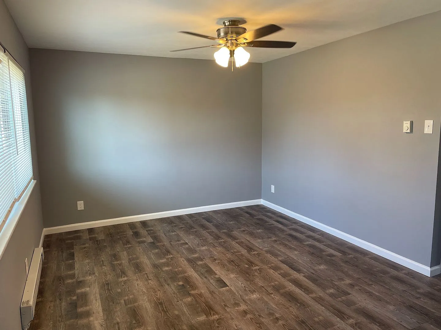 3bd/1.5 Bath Condo in Hazelwood - Remodeled with new Cabinets & New Appliances — Photo 2