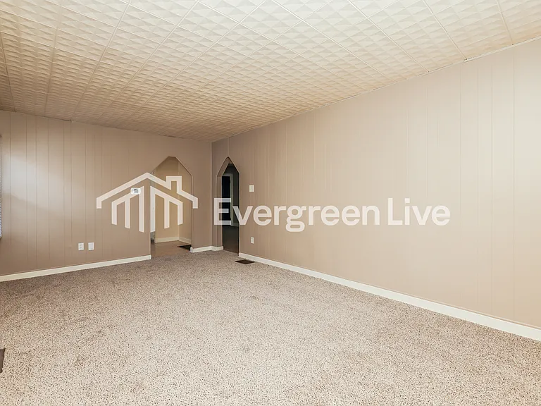 4109 Farnham Ave — Photo 3