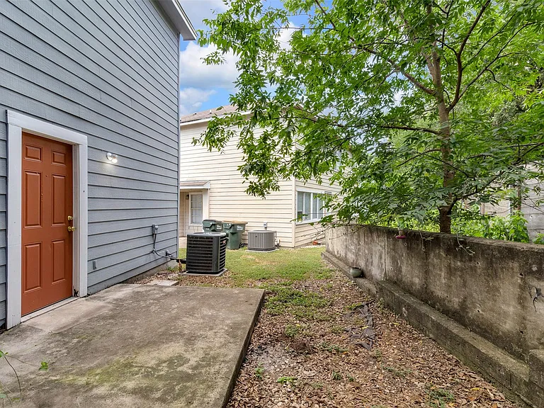 885 Sagewood Trl — Photo 21