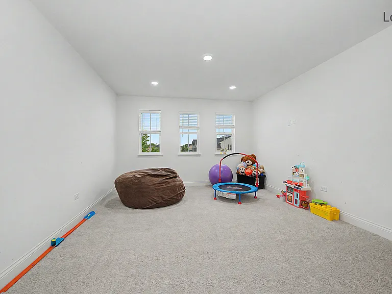 25428 W Rocky Creek Rd — Photo 40