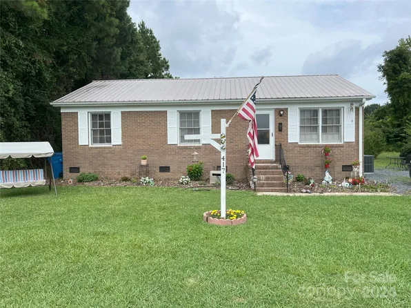 417 S Pearl St, Troy, NC 27371