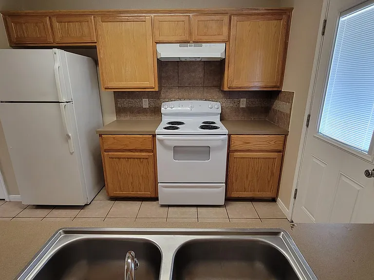 1001 Leah Dr #B — Photo 5