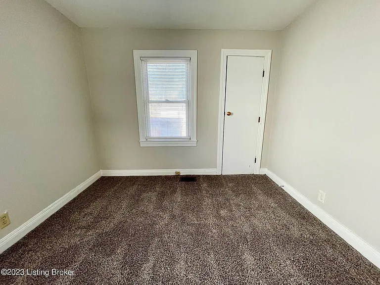 1401 Thornberry Ave — Photo 5