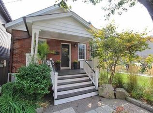 61 Balfour Ave, Toronto, ON M4C1T4