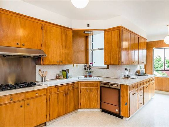 5th image of 606 16th Ave