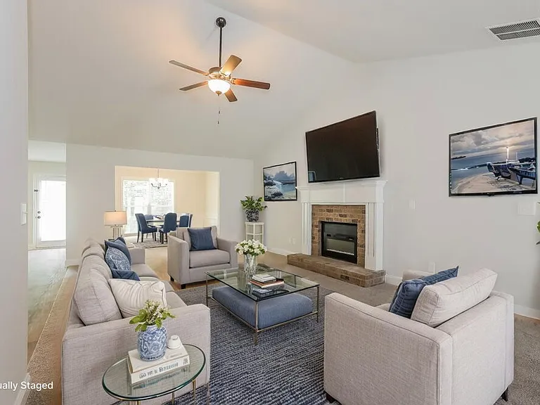 128 Heartland Cir — Photo 3