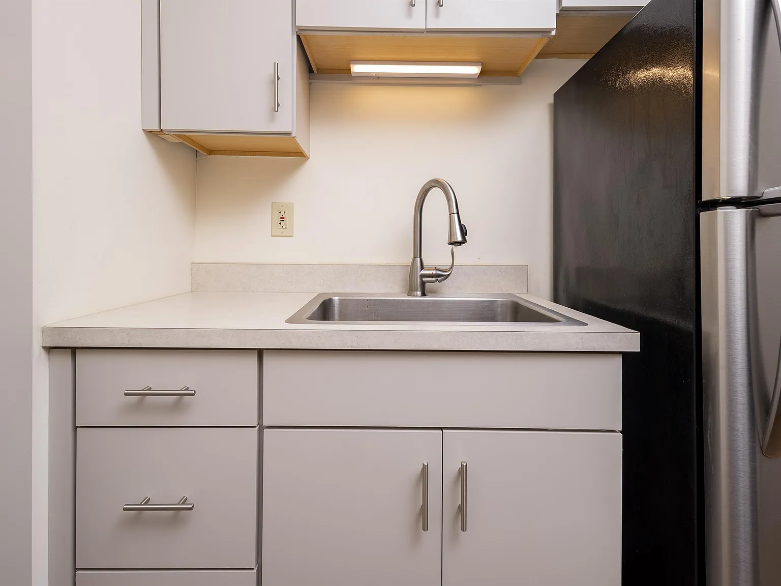 79 14th Street - Unit 1 — Photo 4