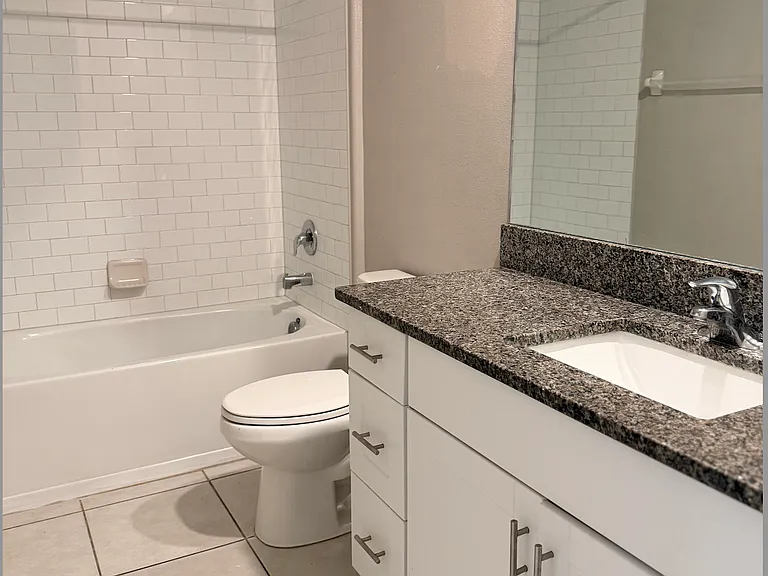 12747 Weston Oaks Ln — Photo 17
