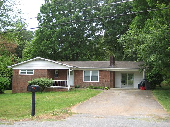 2nd image of 204 Toria Dr