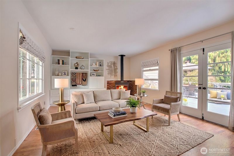 5th image of 2250 NE 175th Street