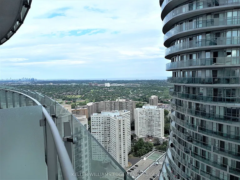 50 Absolute Ave E #3906 — Photo 18