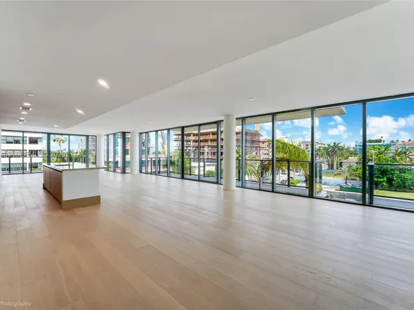 1177 Kane Concourse 405, Bay Harbor Islands, FL 33154