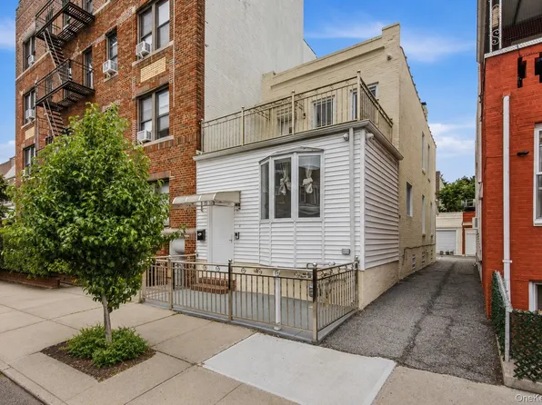 2418 42nd Street, Astoria, NY 11103