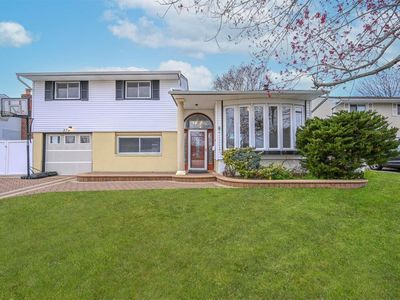 379 Old Westbury Road, East Meadow, NY, 11554